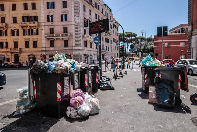 <p>Rubbish in the San Pietro neighbourhood of Rome</p>