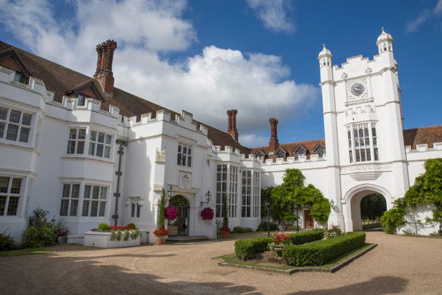 <p>Danesfield House Hotel in the Chilterns</p>