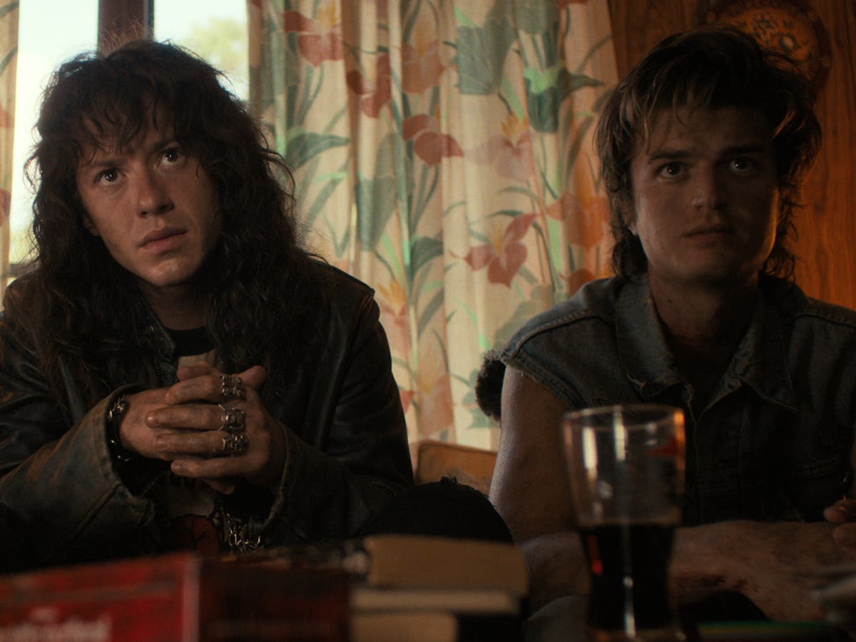 Stranger Things Fans Are Convinced Eddie's Dying And It Actually