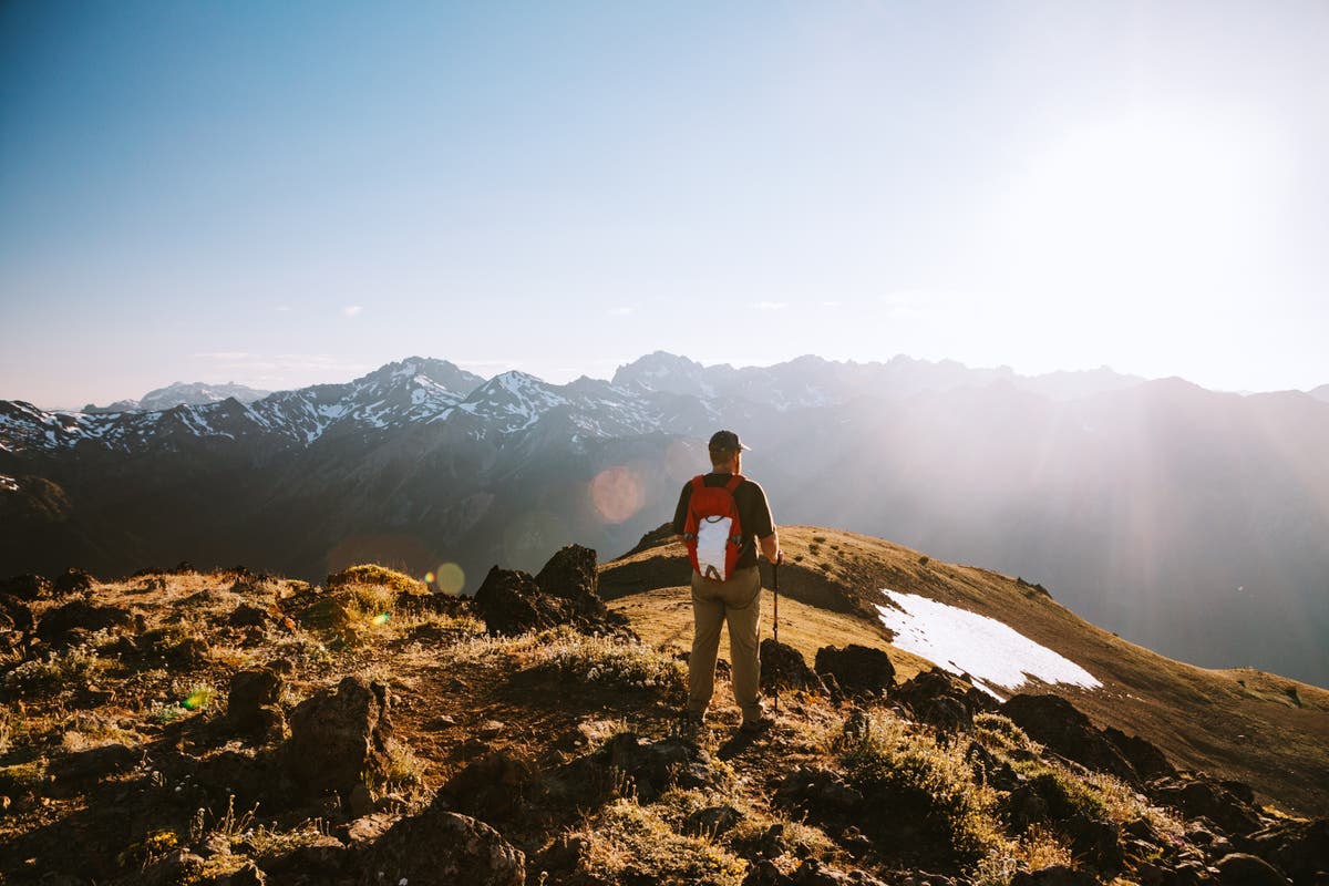 Woman shares ‘astonishing’ story of strangers who recovered last photos of her father after he fell hiking Woman shares ‘astonishing’ story of strangers who recovered last photos of her father after he fell hiking