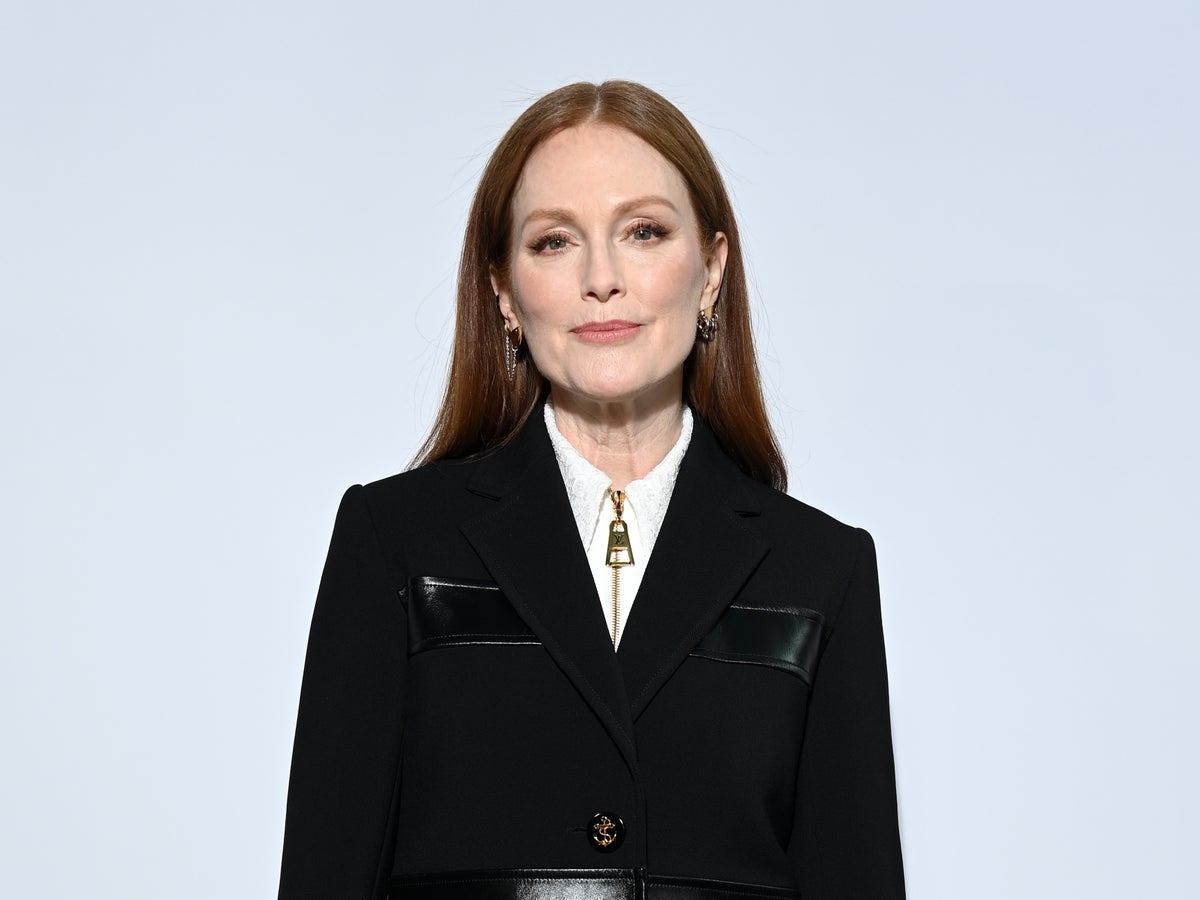 Julianne Moore shares beauty secrets at 61: ‘I destroyed my eyebrows’