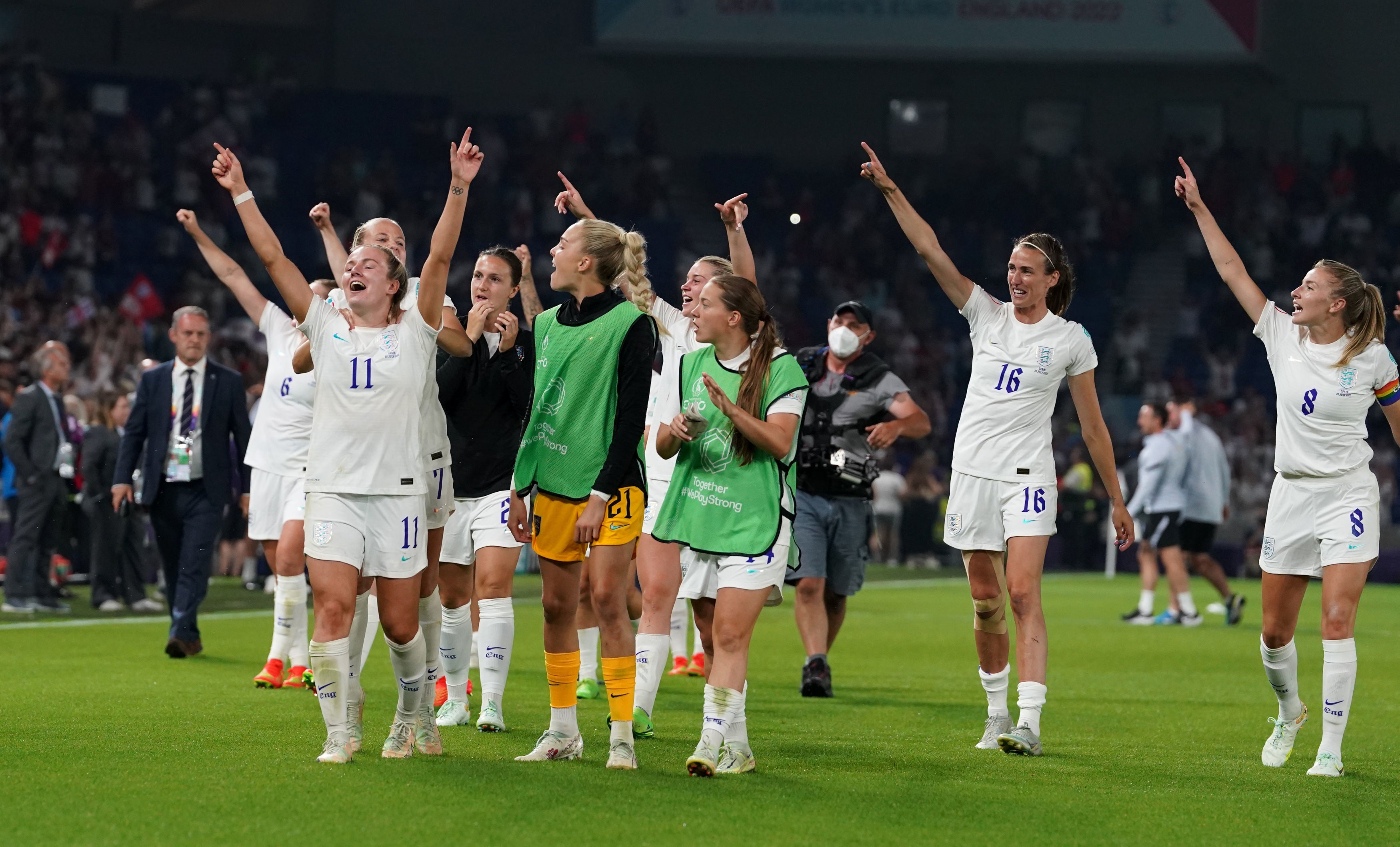 Georgia Stanway fires England into Women's Euro 2022 semi-final