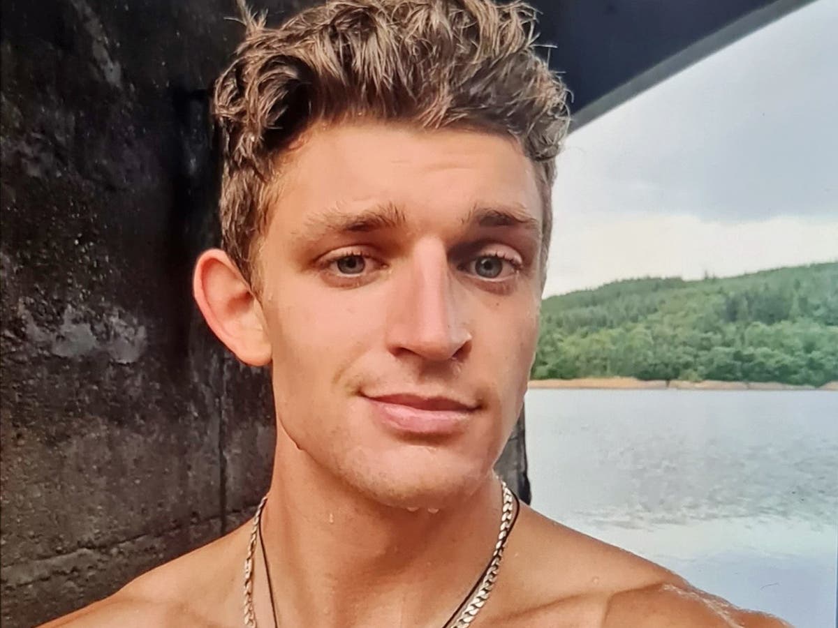 Police call off search for swimmer who vanished in River Mersey on UK’s hottest day Police call off search for swimmer who vanished in River Mersey on UK’s hottest day
