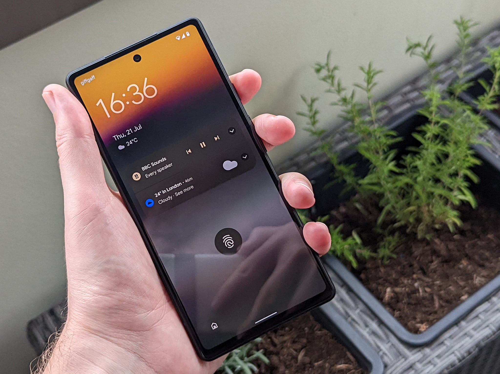 Google ducked face ID in favour of an under-display fingerprint scanner