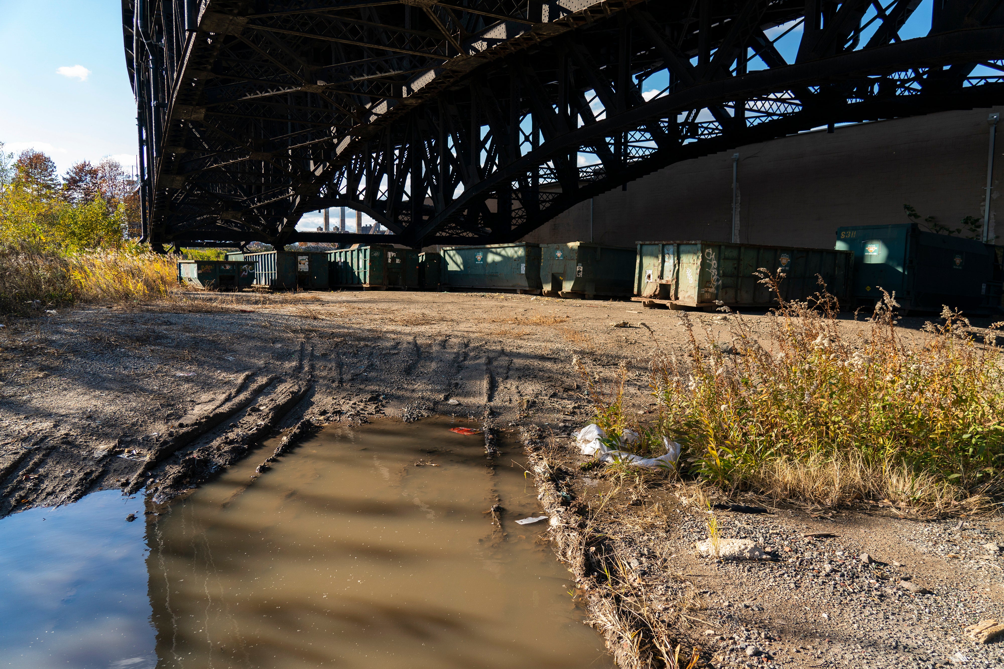 A landfill site beneath the Pulaski Skyway in Jersey City, one of the many rumoured final resting places of Jimmy Hoffa