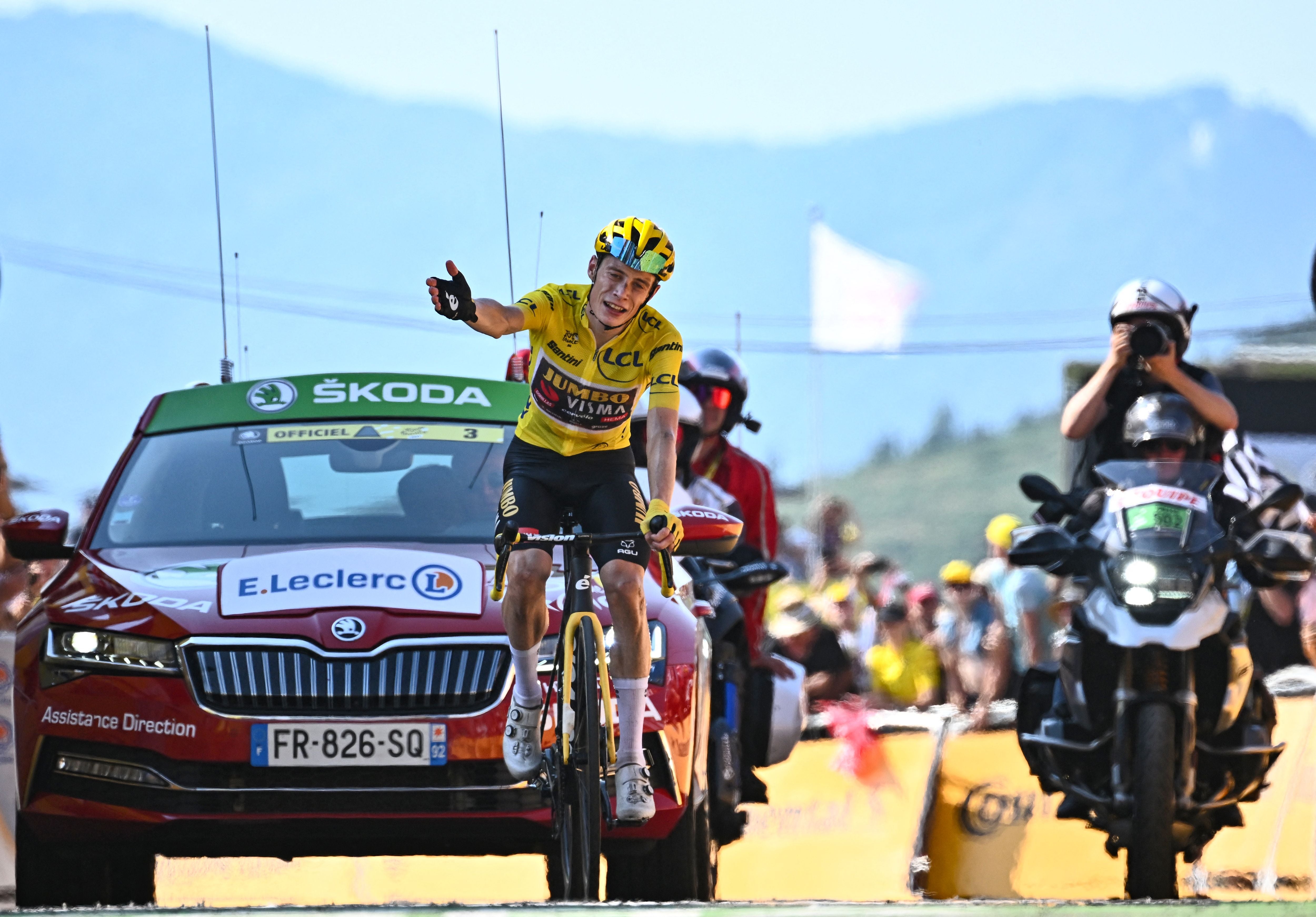 What does a Team Jumbo-Visma rider eat during the Tour De France? –