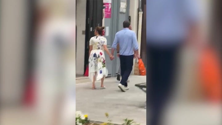 Jennifer Lopez and Ben Affleck enjoy romantic stroll on Paris honeymoon