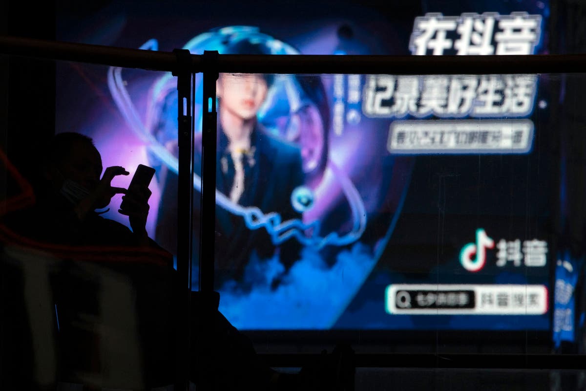 Chinese court executes man who set ex-wife on fire