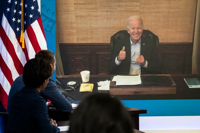 <p>Biden en una reunión virtual </p>