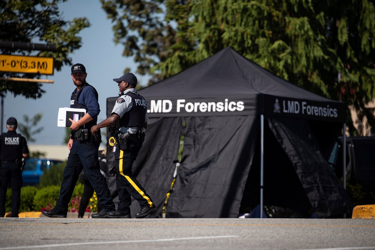 Gunman slain after rampage kills 2, hurts 2 near Vancouver | The ...