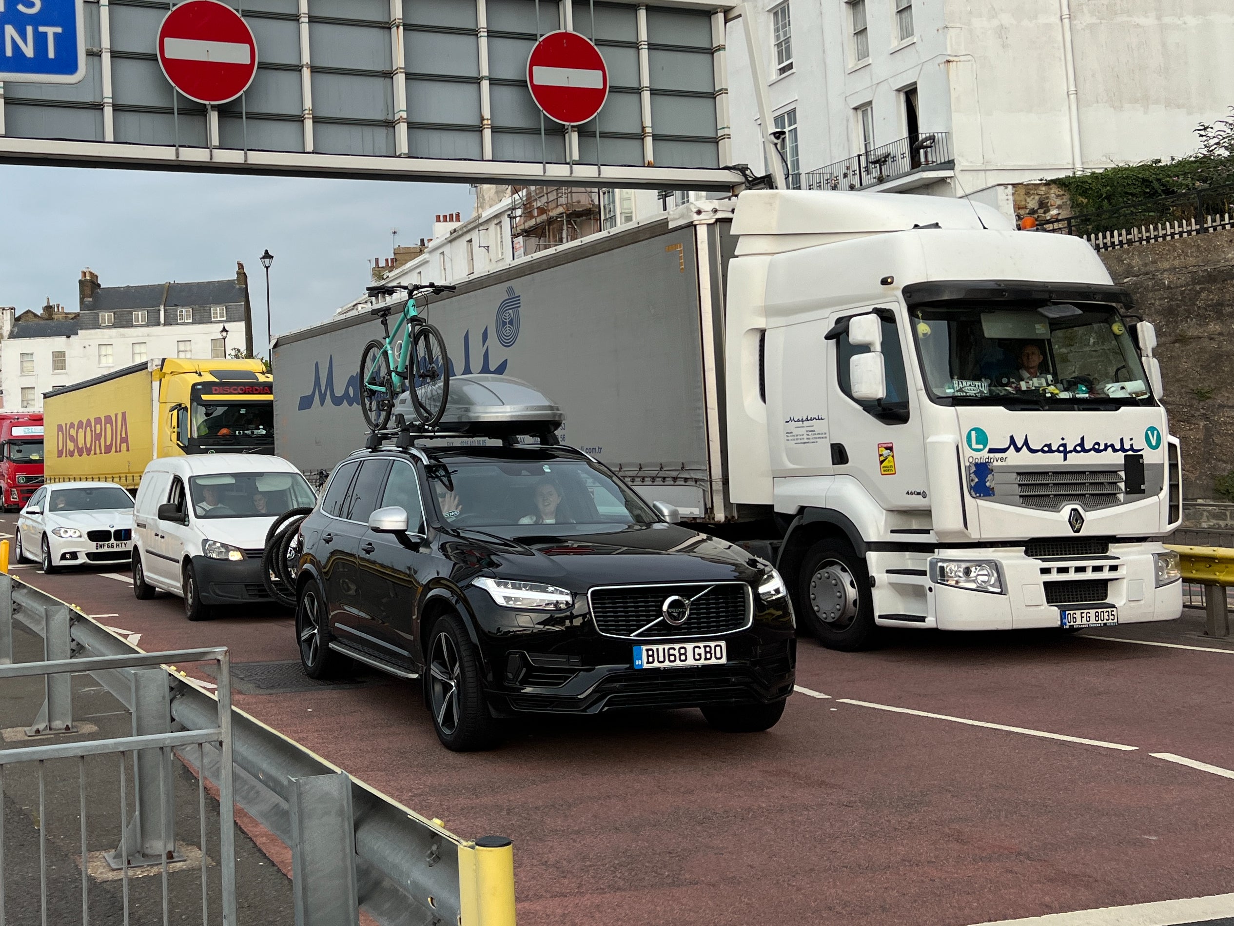 French farce: Jeremy Hunt says French intransigence is to blame for long queues at Dover, not Brexit