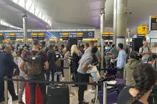 Heathrow reduces losses as passenger numbers soar