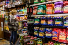 US consumer confidence falls for third consecutive month as recession fears loom