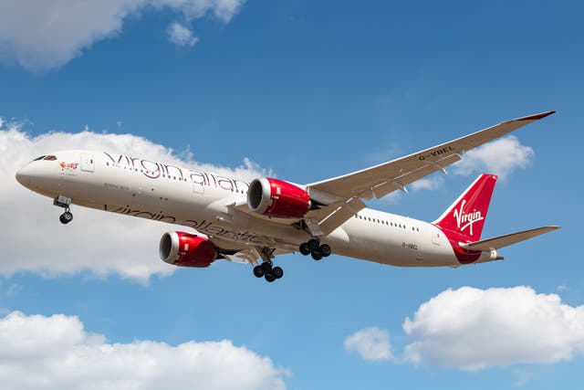 El vuelo de Virgin Atlantic se retrasó casi cuatro horas por un incidente a bordo