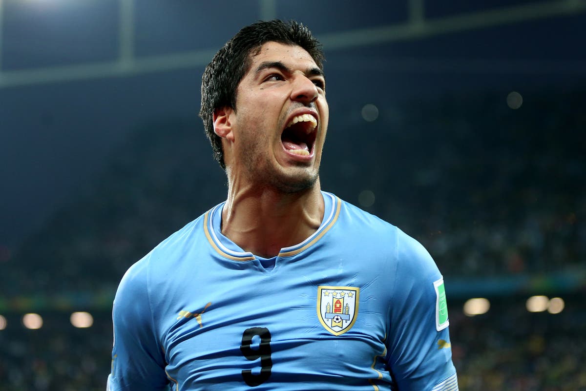31 July 2022, Uruguay, Montevideo: Luis Suarez (M) at his