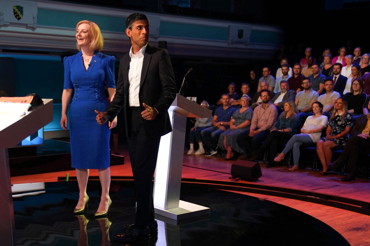 Tory leadership – live: Truss and Sunak pitch to northern members in first hustings