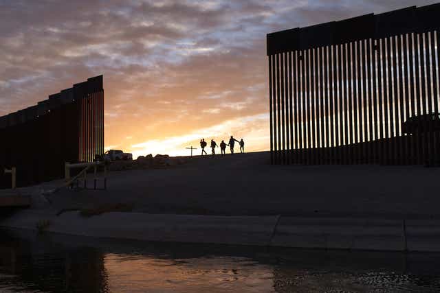 <p>US Border Wall</p>
