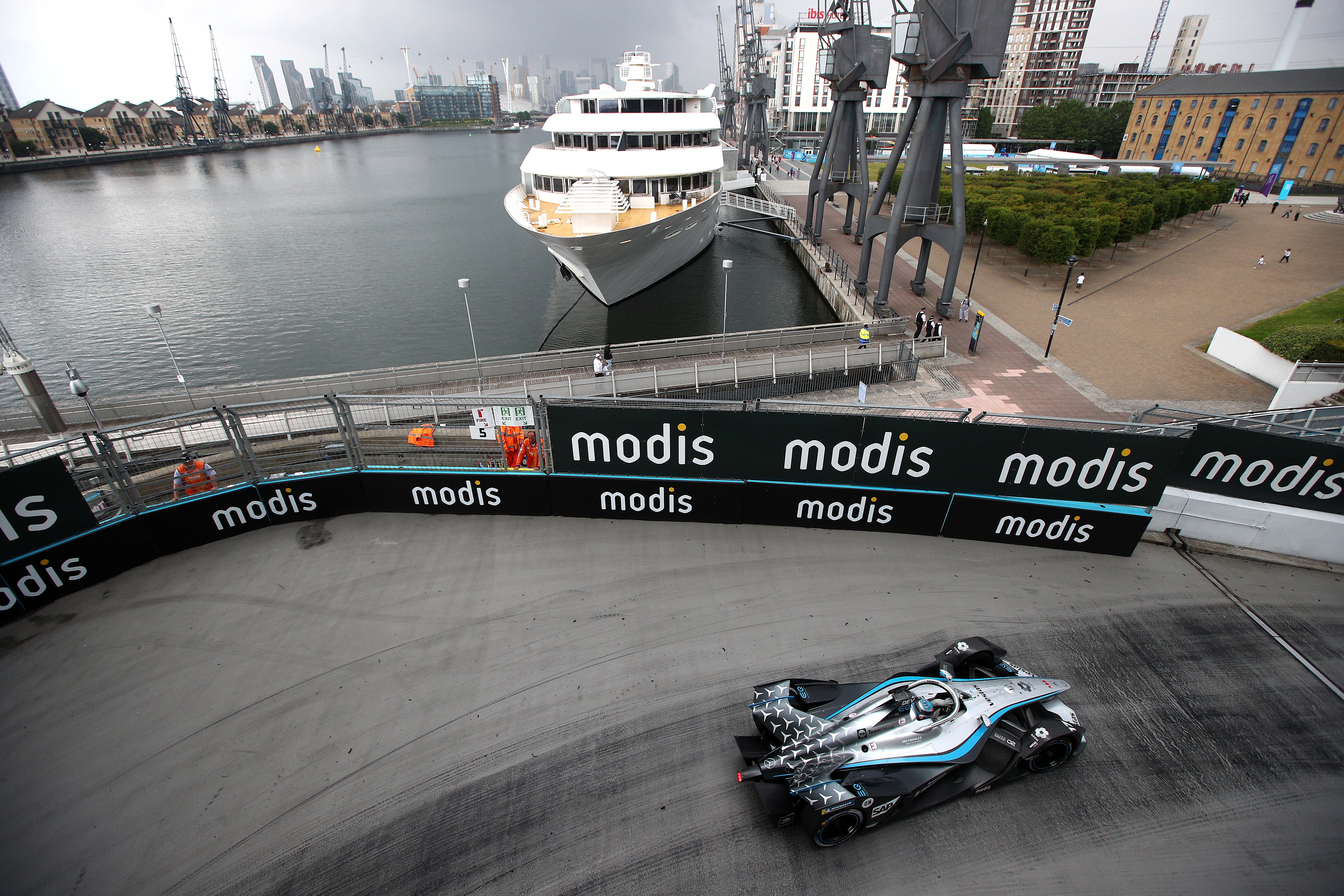 De Vries won Formula E last season and was victorious on the docks in London