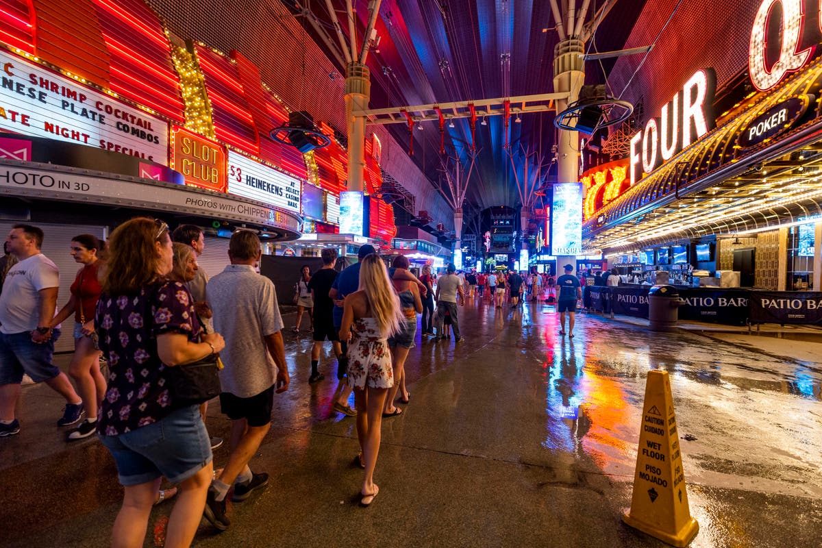 Southwest rains flood deserts, cascade into Vegas casinos in2.wales