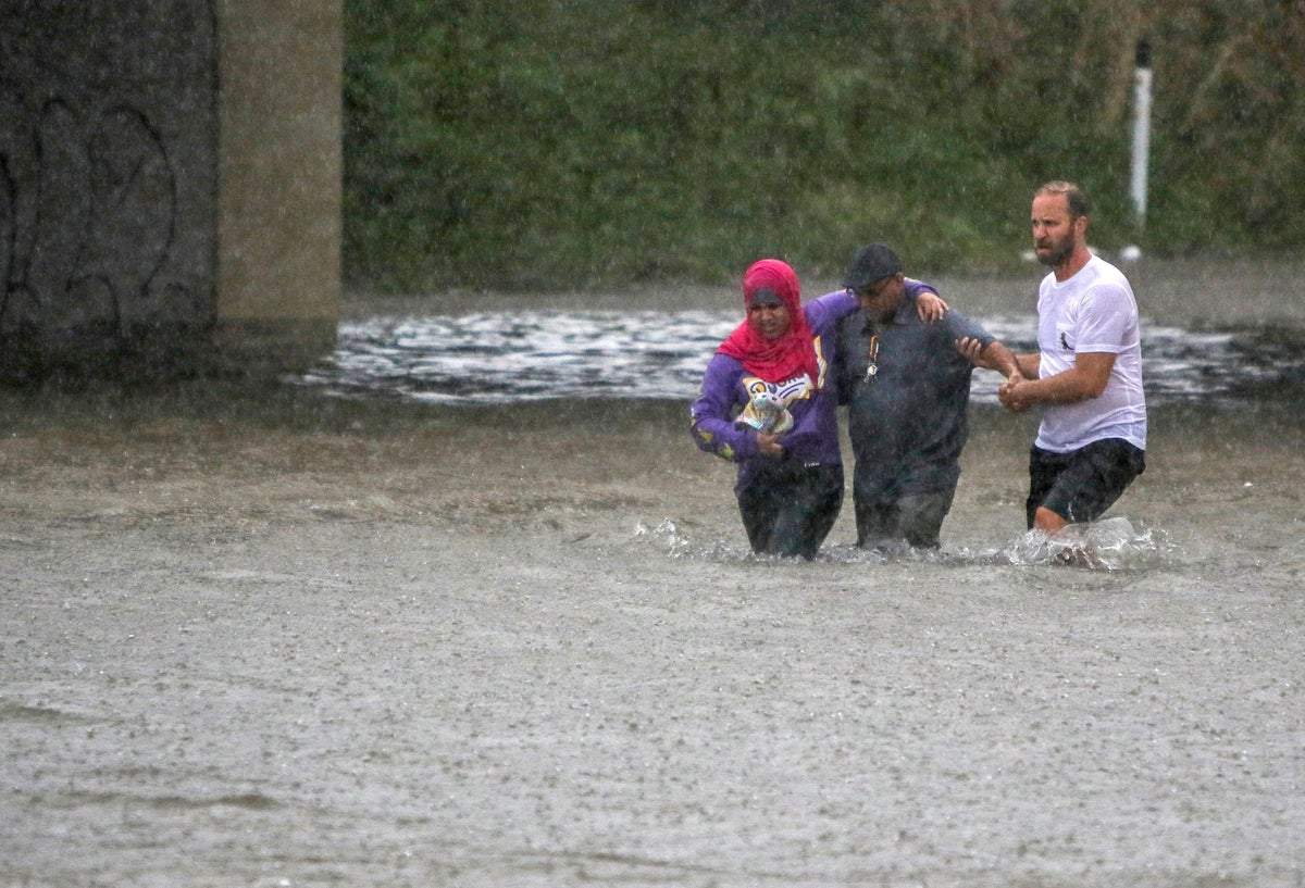 EXPLAINER: One weather system floods St. Louis and Kentucky