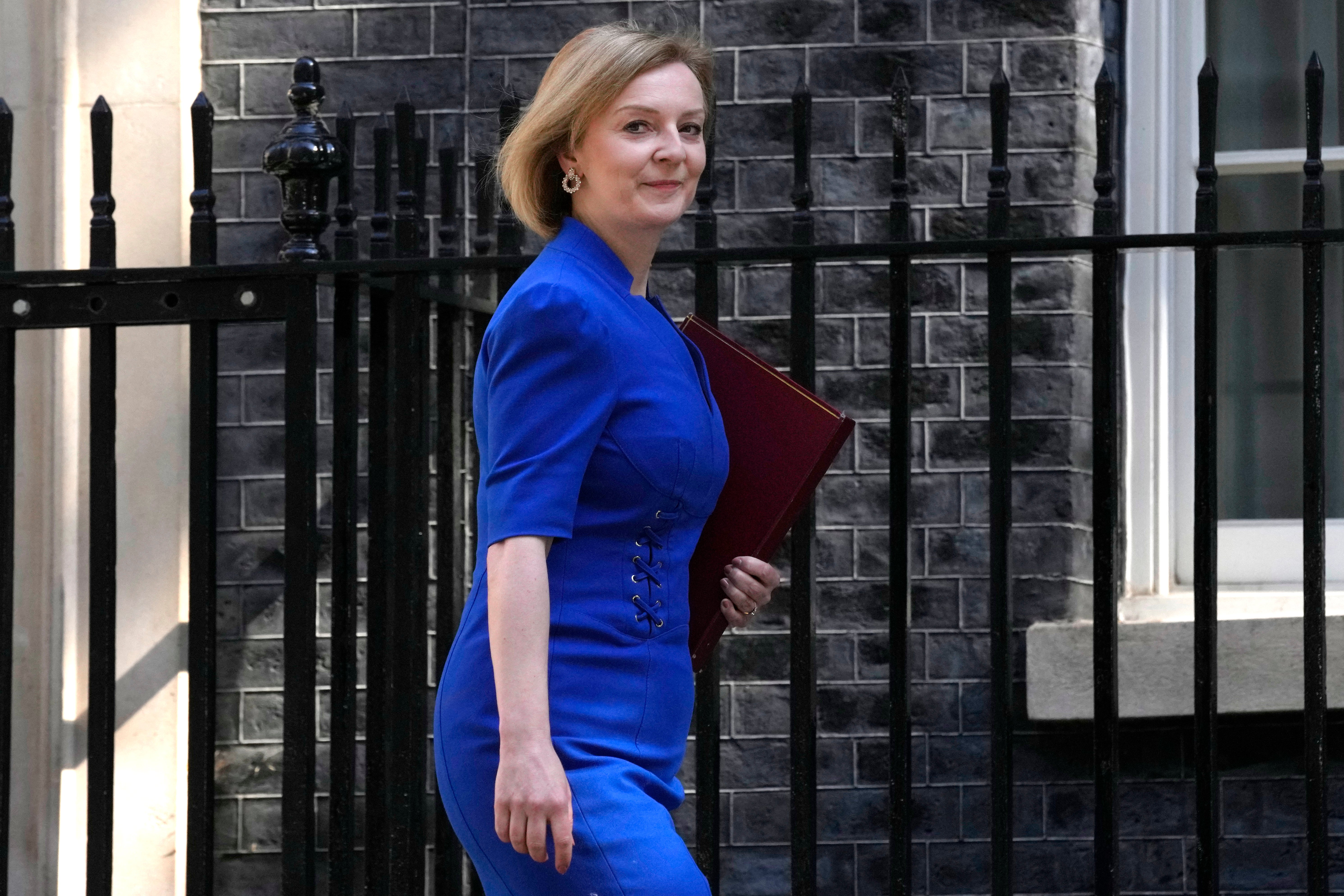 Liz Truss has gained further momentum against Rishi Sunak