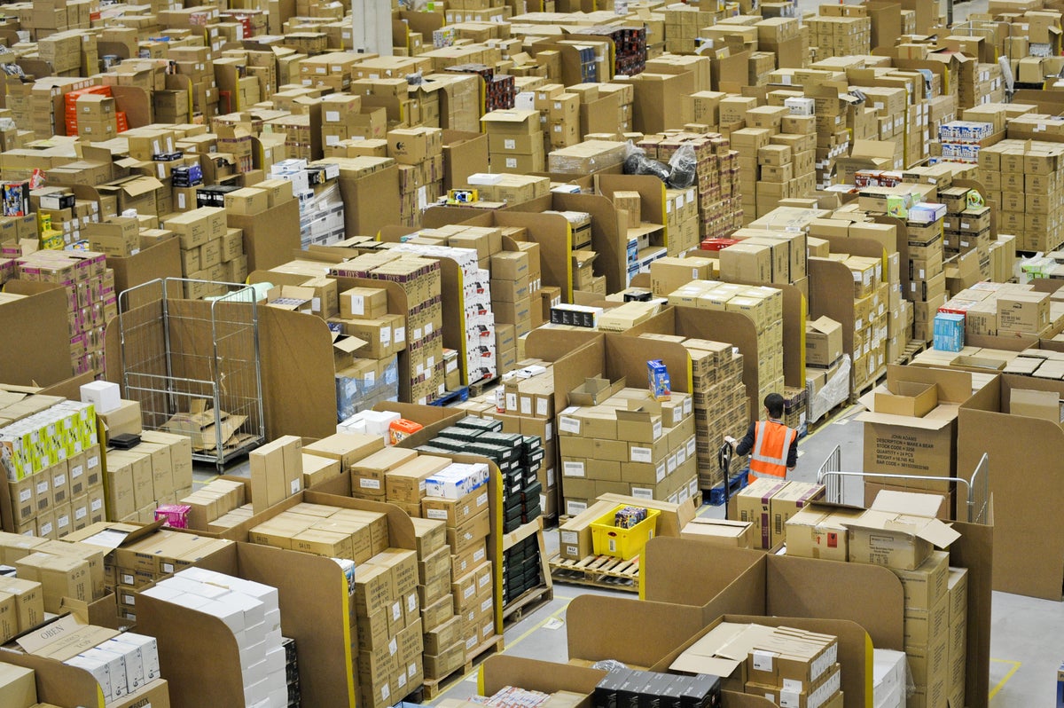 Demand for warehouses continues to surge despite pressure on consumers