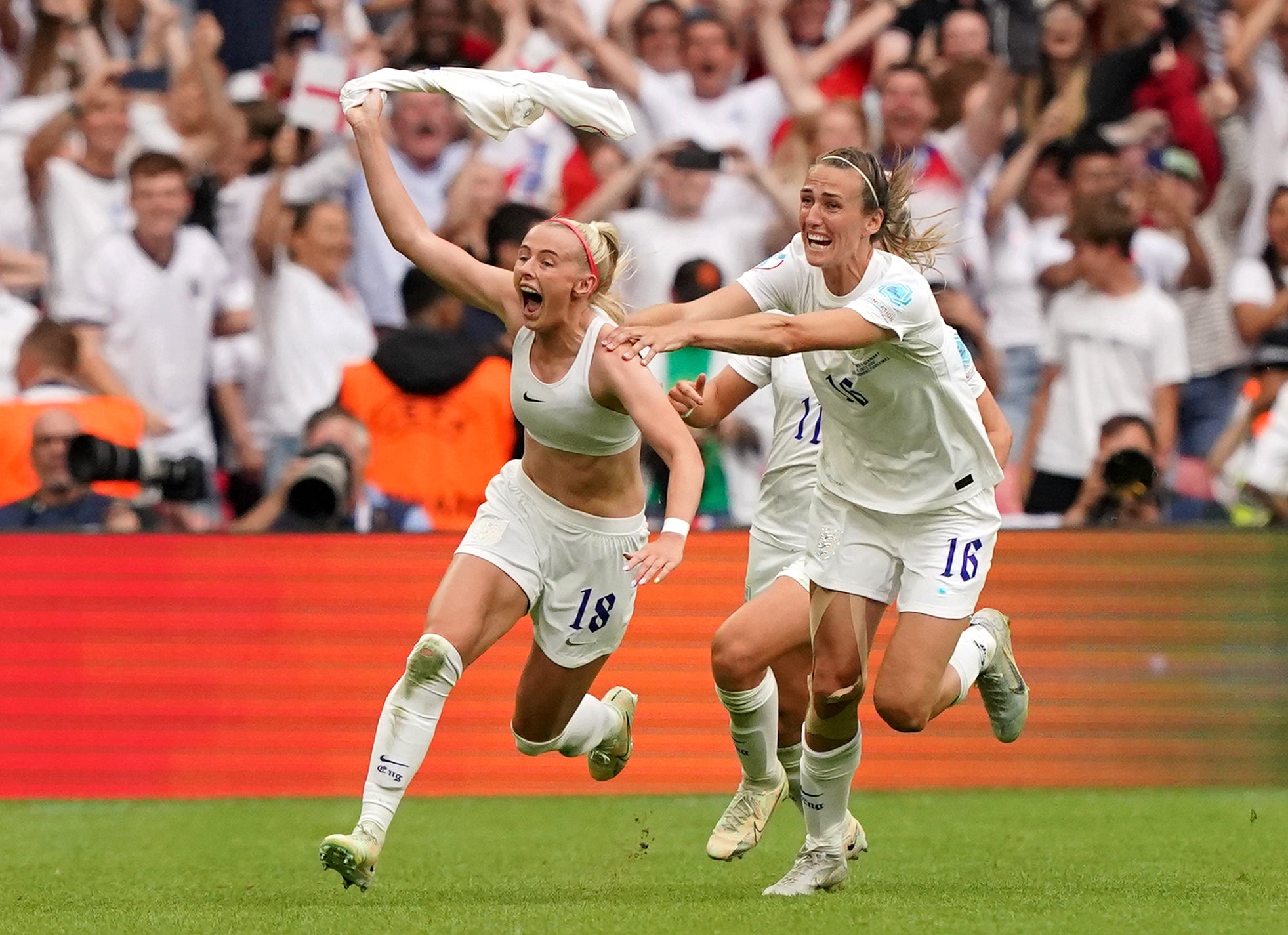 England’s Chloe Kelly (left) celebrates with Jill Scott after scoring the winning goal in the Euro 2022 final (Jonathan Brady/PA)