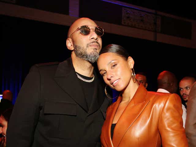 <p>Alicia Keys and husband, record producer Swizz Beatz </p>