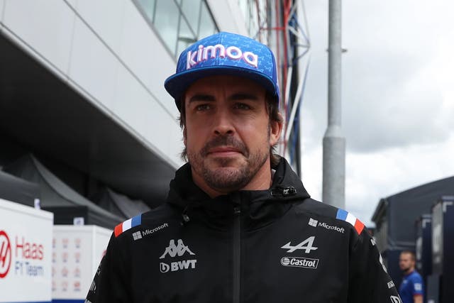 <p>Fernando Alonso has decided to join Aston Martin</p>