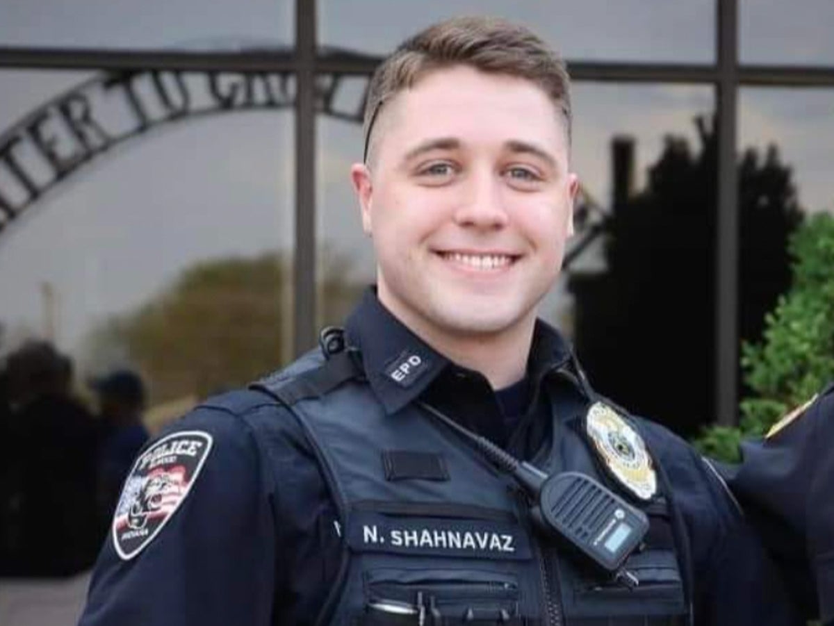 Indiana Police Officer Fatally Shot During A Traffic 5490