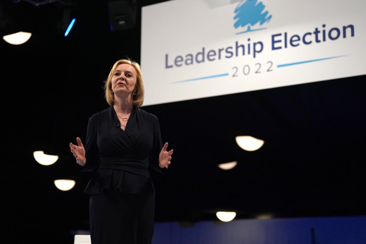 Liz Truss News – Live: Tory favorite makes U-turn on public sector wages