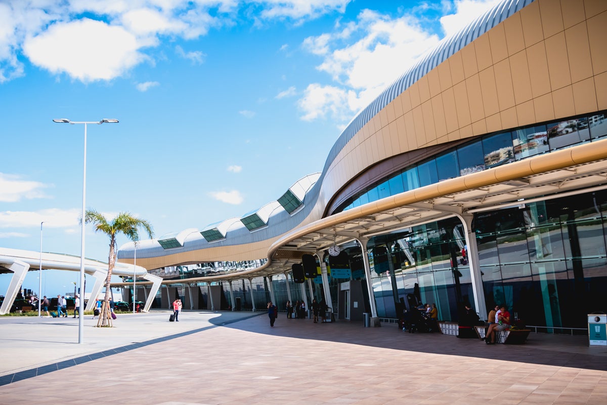 Holidaymakers warned as strikes set to create chaos at Portugal&rsquo;s airports