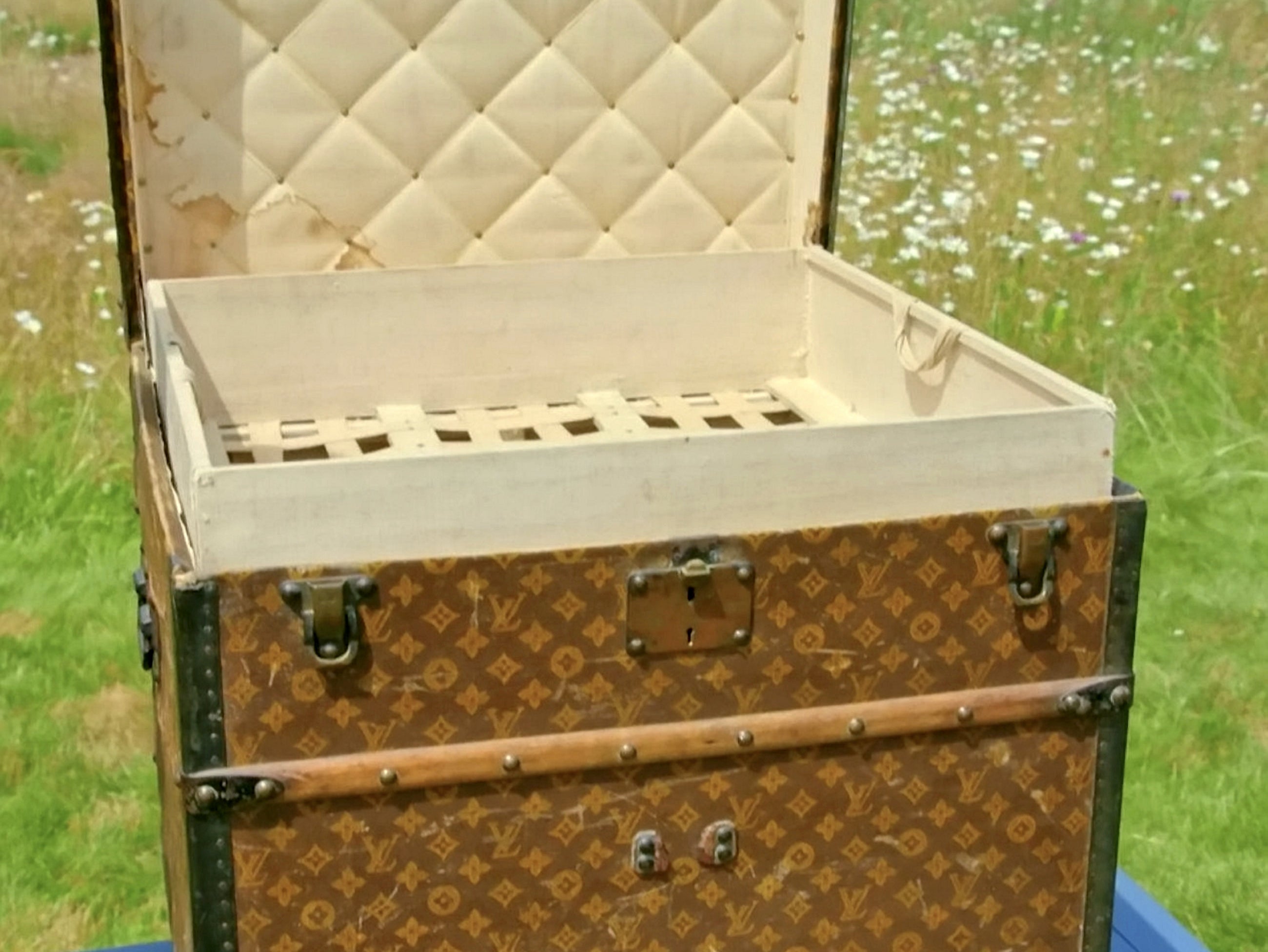 Sold at Auction: Vintage Louis Vuitton Luggage Trunk