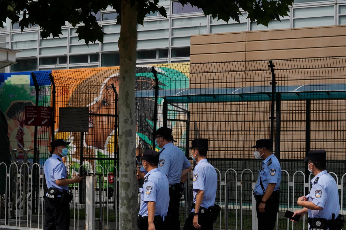 China kindergarten stabbing: Three killed and six wounded in attack on Jiangxi school