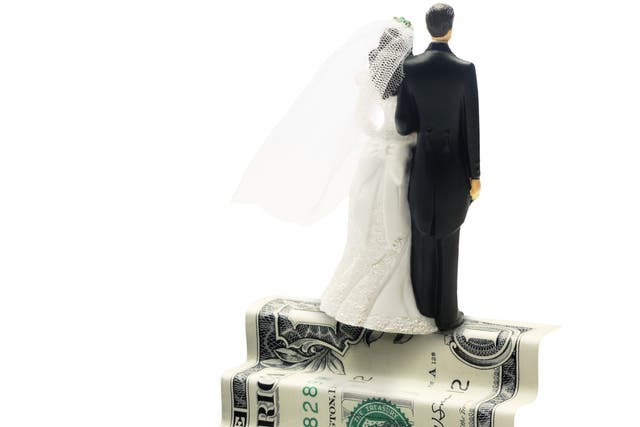 <p>Married couples could save money through marriage allowance</p>