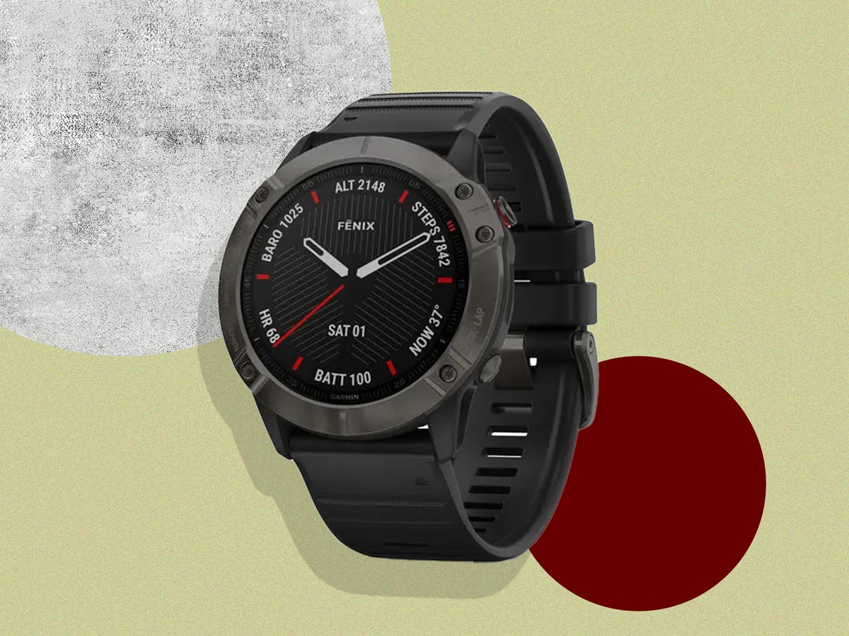 Save £250 on this Garmin fenix 6X smartwatch right now