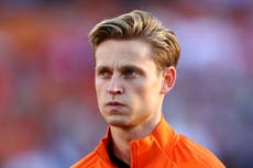 Chelsea to challenge Manchester United for Frenkie de Jong after opening talks with Barcelona