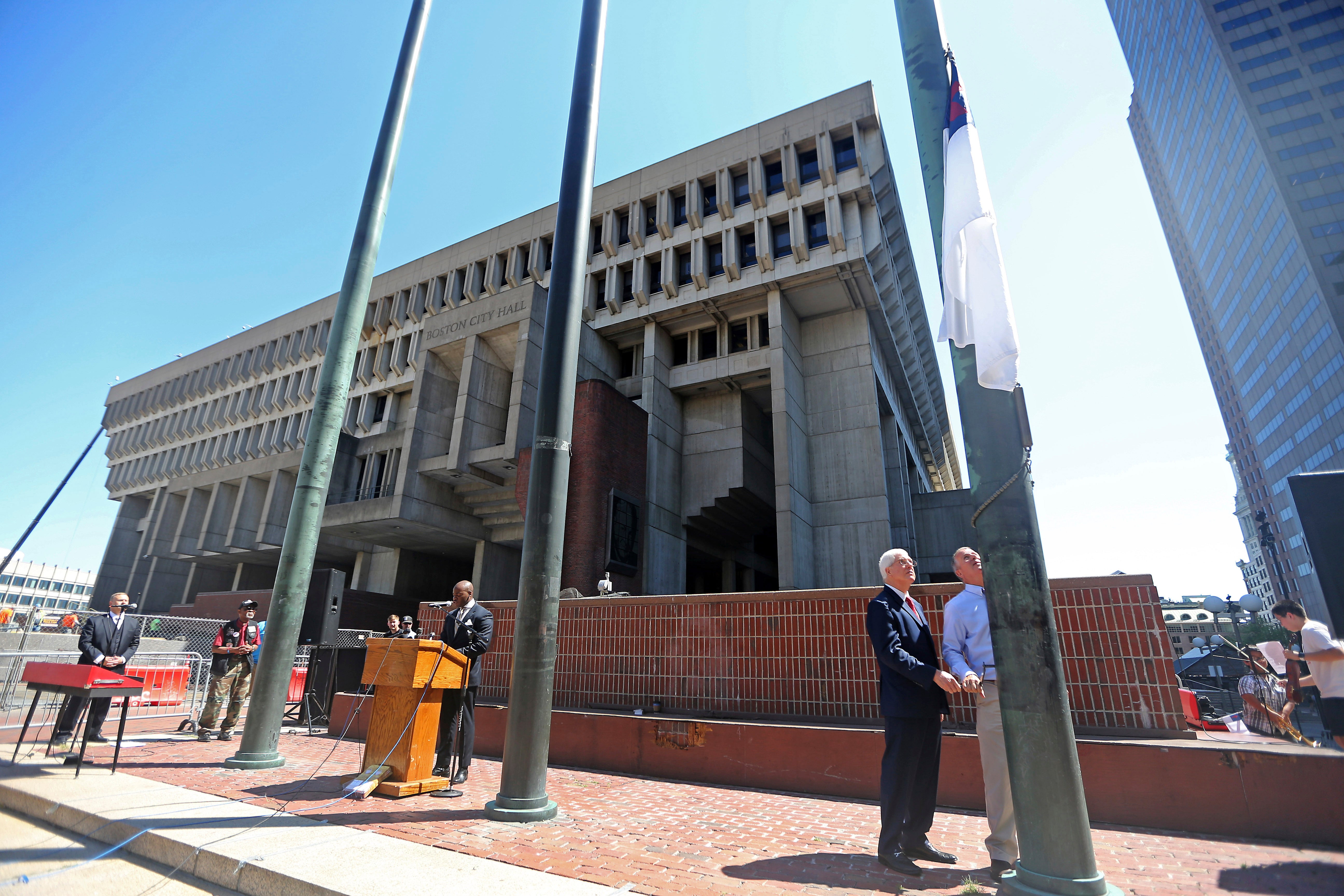 -Christian-Flag-Boston