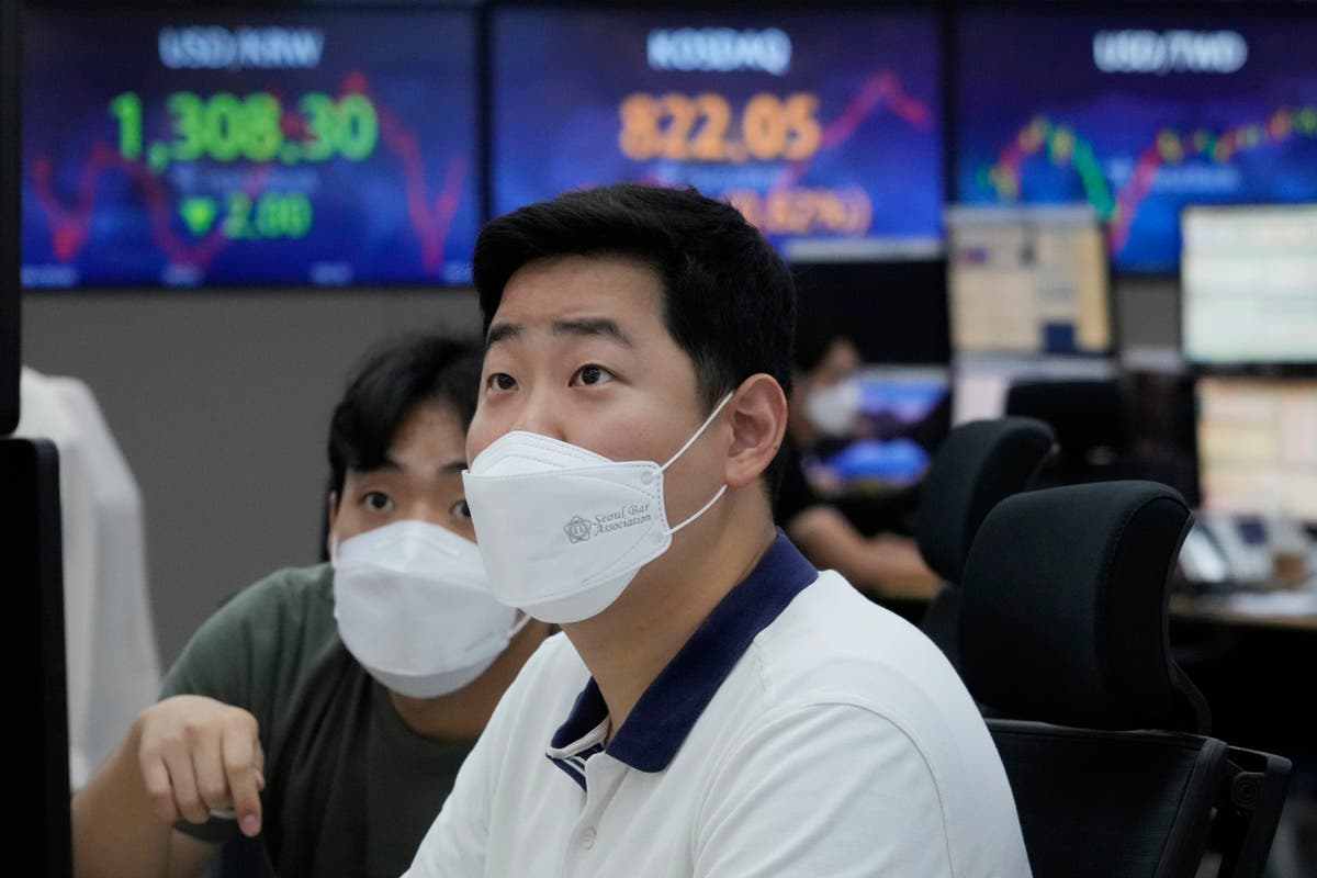 Asian shares rise on optimism on economic data, earnings