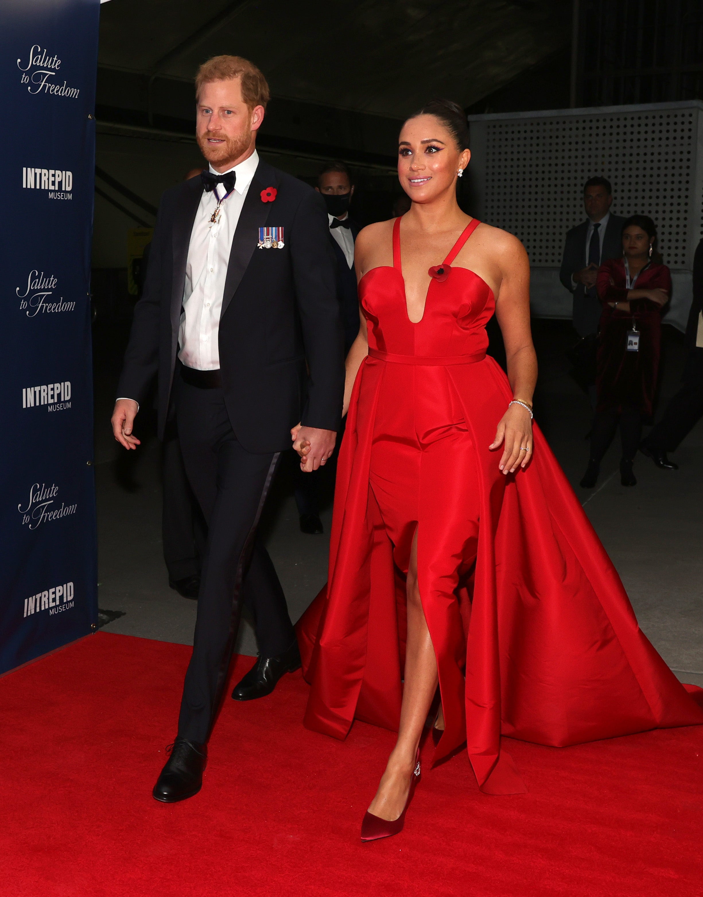 Meghan looked stunning in bright red