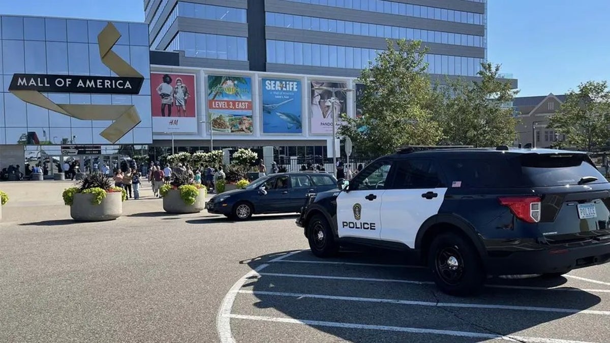 Police respond to ‘shots fired’ at Mall of America in Minnesota