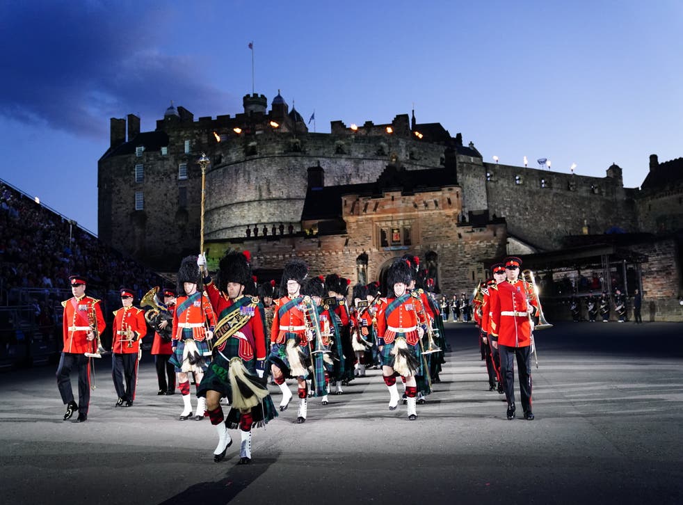 Edinburgh Tattoo back with a bang as it returns after Covid cancellations |  The Independent