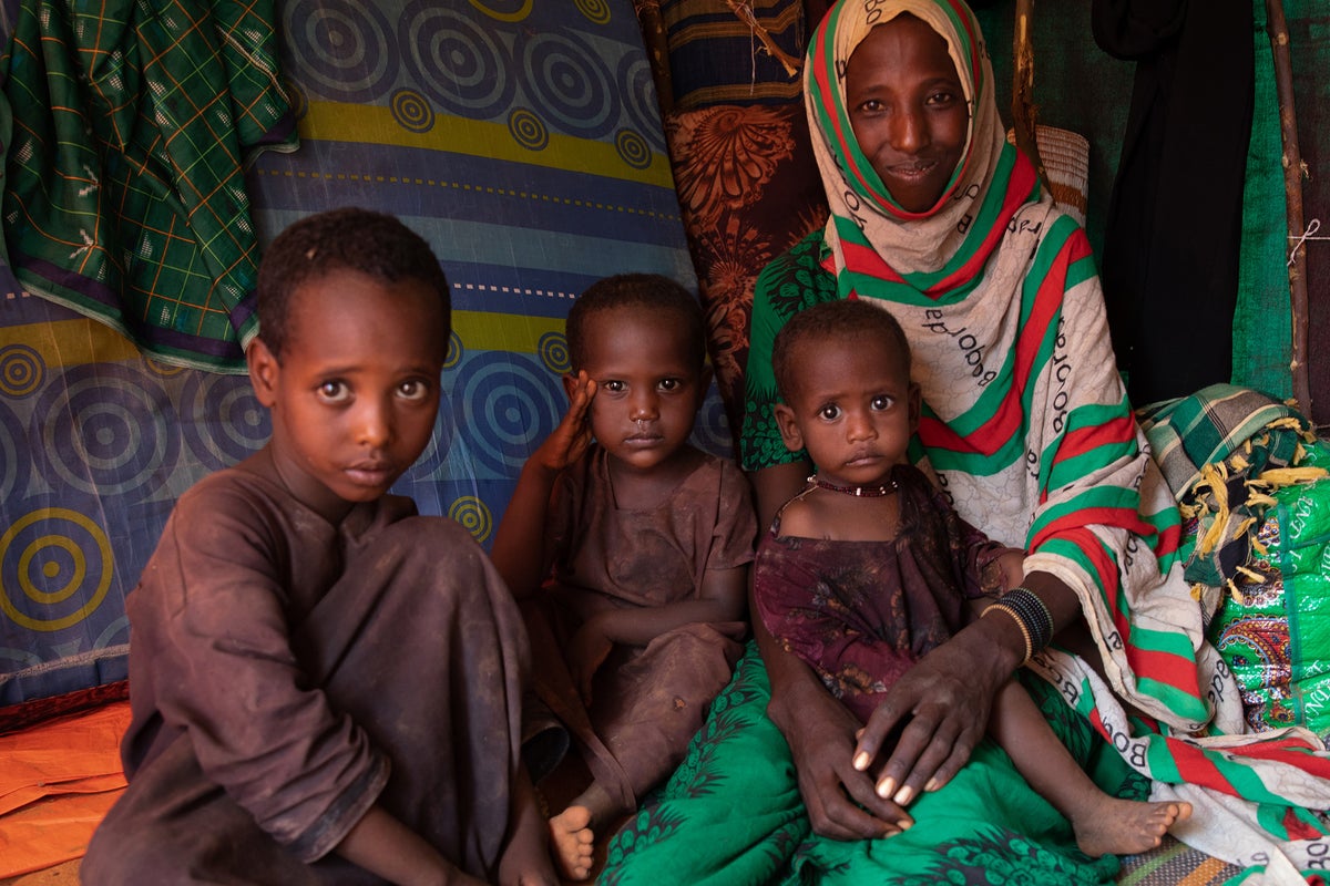 Women and children bear the brunt of Africa drought in Somalia | The ...