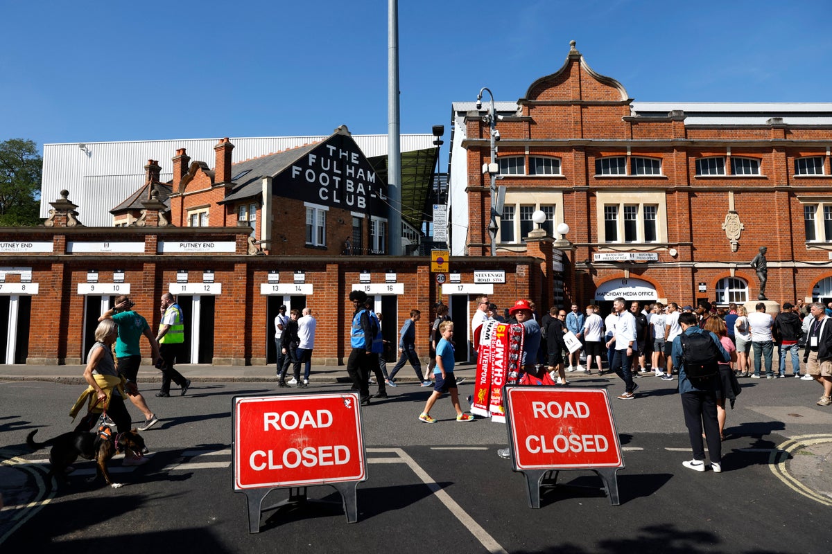 Fulham vs Liverpool LIVE: Premier League team news, lineups and more from opening weekend
