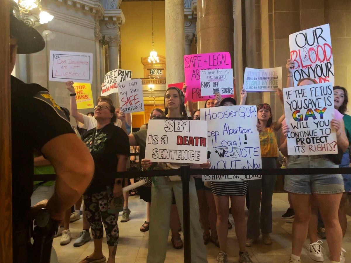 Biden yönetimi yeni Indiana kürtaj yasağını kınadı
