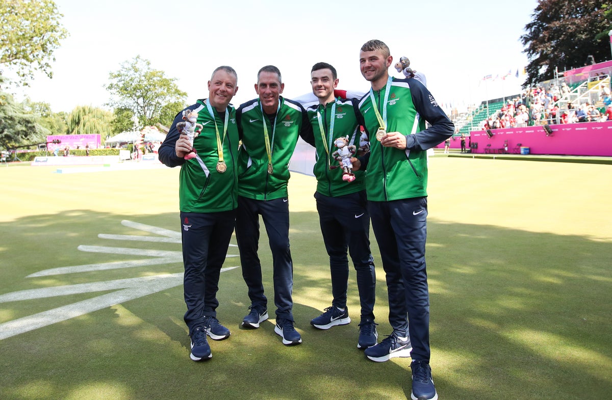 Northern Ireland clinch lawn bowls gold by thrashing India in men’s fours final