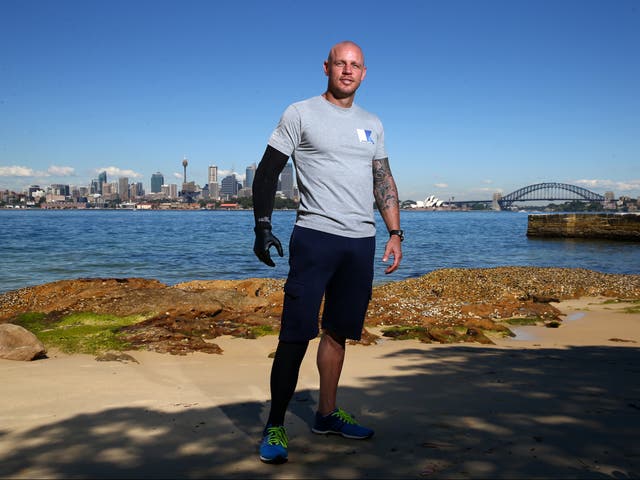 <p>Paul De Gelder has relived the moment he was attacked by a 700lb bull shark</p>