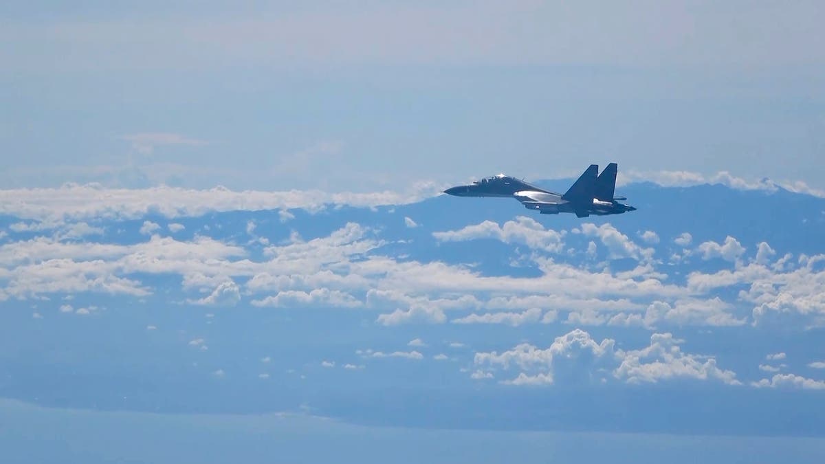 China sends warplanes into Taiwan air defence zone in response to UK minister&rsquo;s visit
