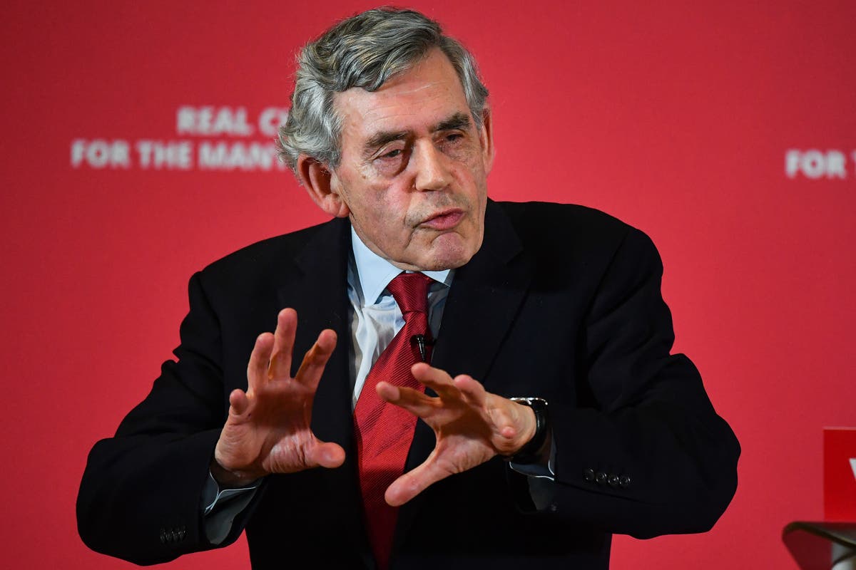 Gordon Brown demands &lsquo;cruel&rsquo; DWP stops raid on 2 million benefit claimants 