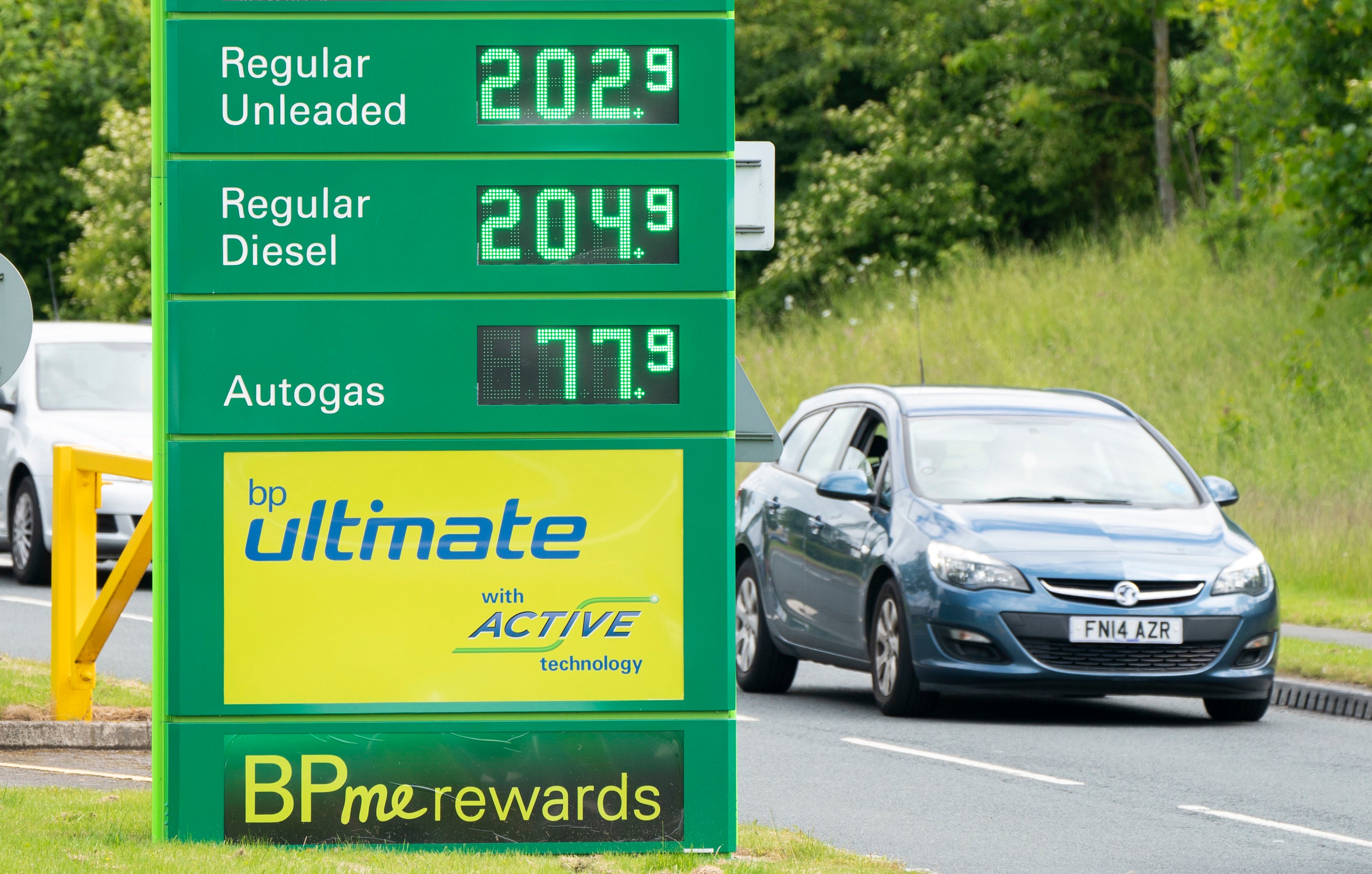 Robert Halfon MP accused the big oil companies of ‘literal highway robbery’